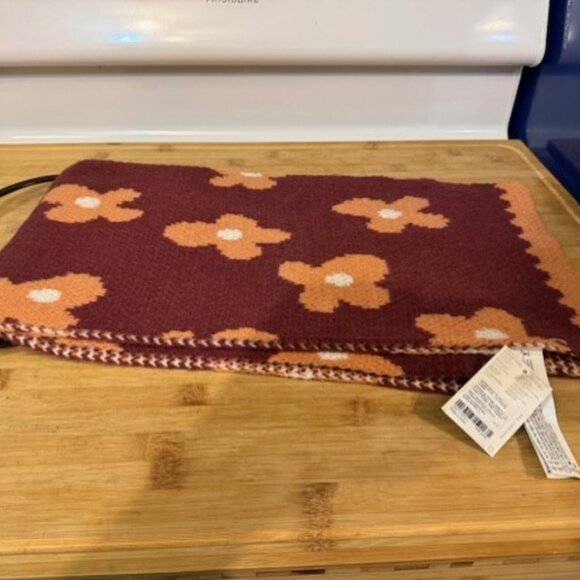 Retro Boho Colorblock Floral Knit Scarf - Picture 1 of 16